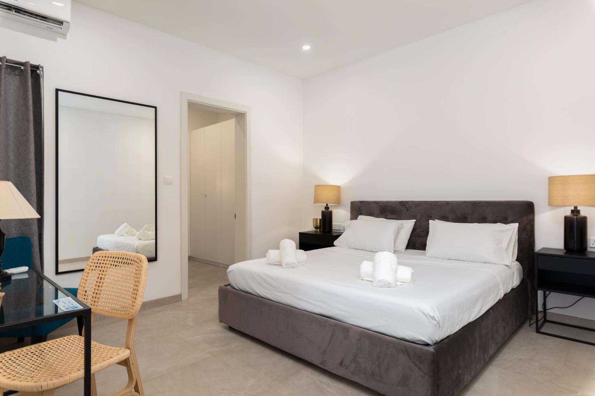 Modern 1Br Spacious Apartment With Terrace - Close To St Thomas Bay Marsaskala Bagian luar foto