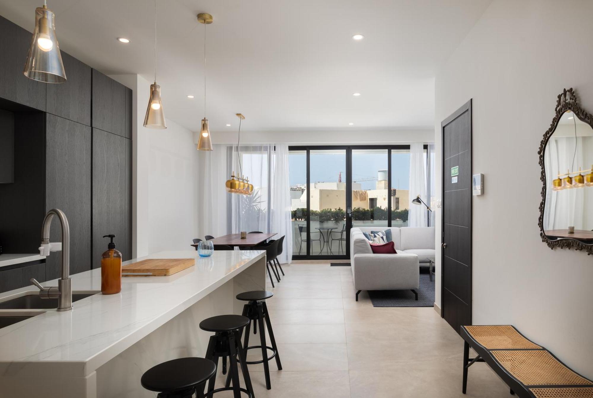 Modern 1Br Spacious Apartment With Terrace - Close To St Thomas Bay Marsaskala Bagian luar foto
